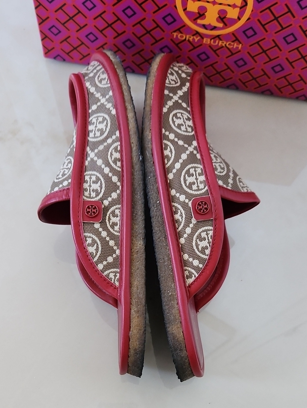 Tory Burch Red and Brown Mules with Distinctive Design - Picture 4 of 9